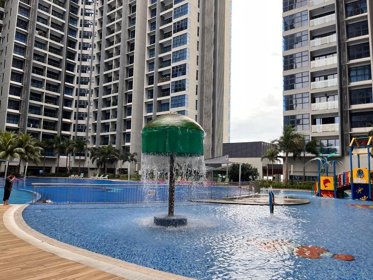Apartment City Center Retreat @ Atlantis Residence: Stunning Seaview, Luxury Amenities Malacca