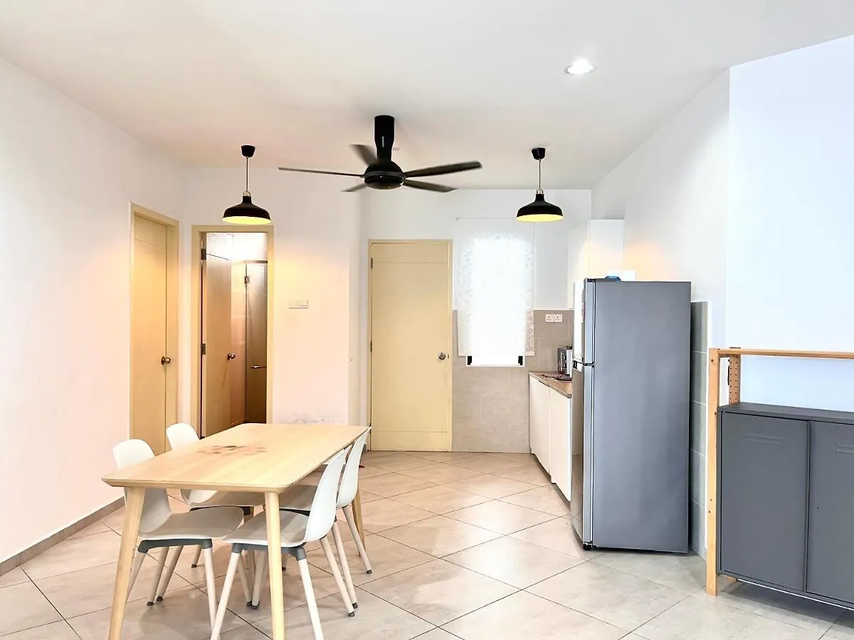 Apartment City Center Retreat @ Atlantis Residence: Stunning Seaview, Luxury Amenities Malacca