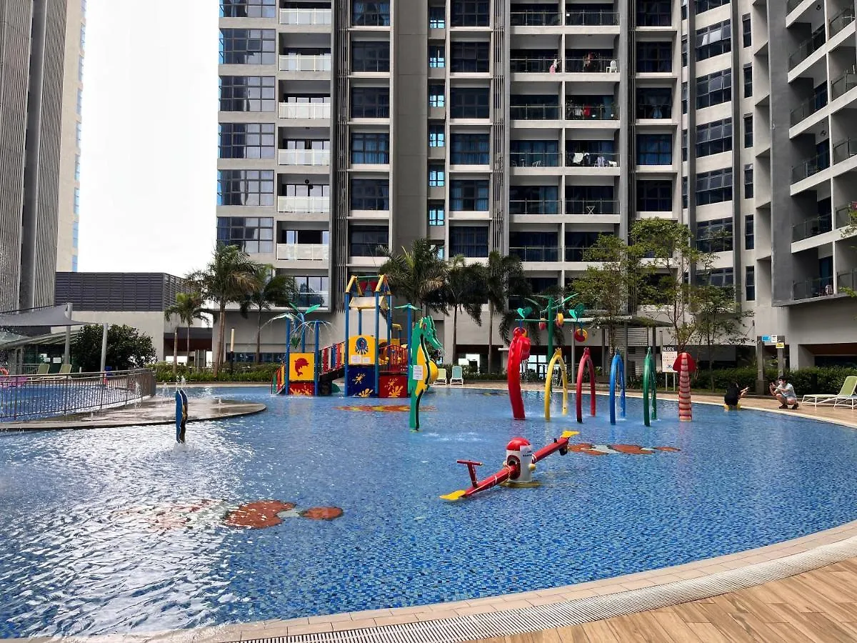 City Center Retreat @ Atlantis Residence: Stunning Seaview, Luxury Amenities Malacca Apartment