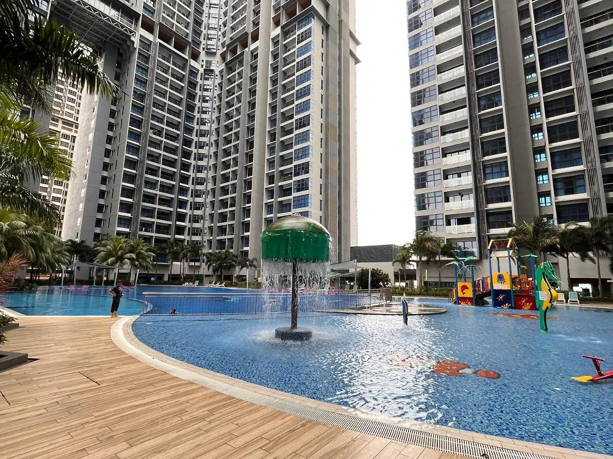 Apartment City Center Retreat @ Atlantis Residence: Stunning Seaview, Luxury Amenities Malacca Ma­lay­sia