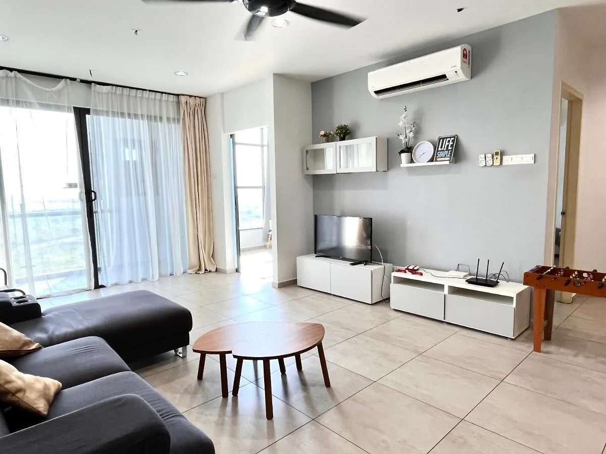 Apartment City Center Retreat @ Atlantis Residence: Stunning Seaview, Luxury Amenities Malacca